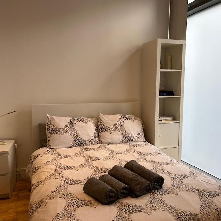 Fully Equipped Studio In Greenwich - 1 Min To Station Лондон Екстериор снимка